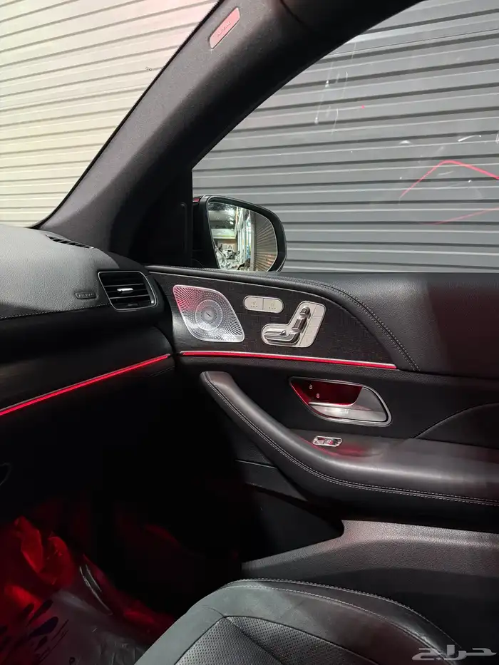 مرسيدس GLE53 AMG نايت بكج 49
