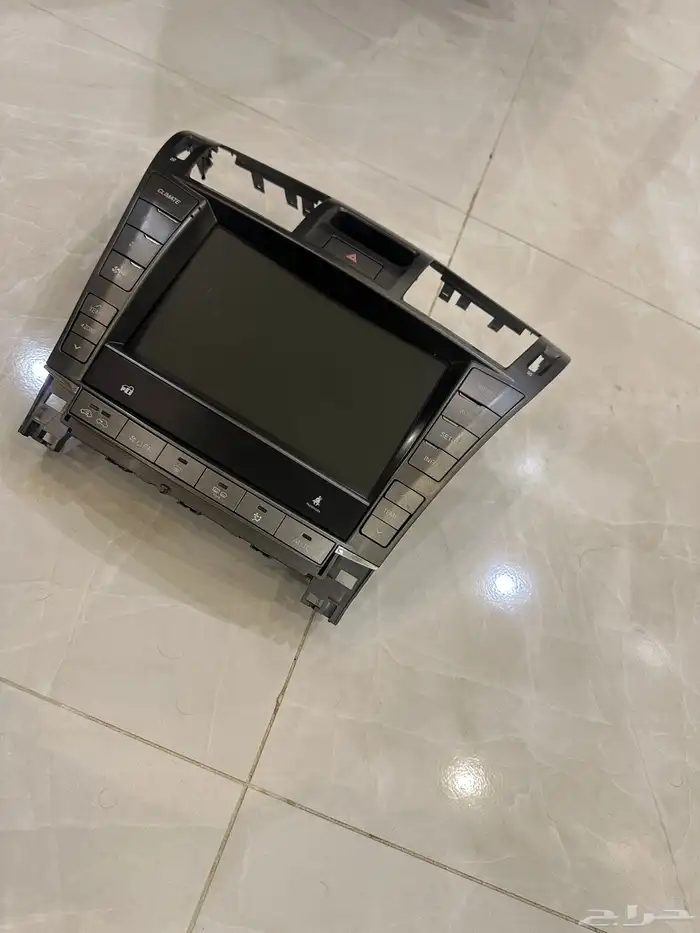 شاشة لكزس 460 3