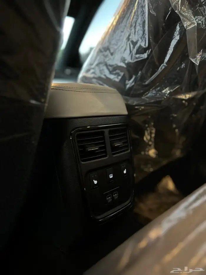 كرايزلر 300 S 2021 6v 28