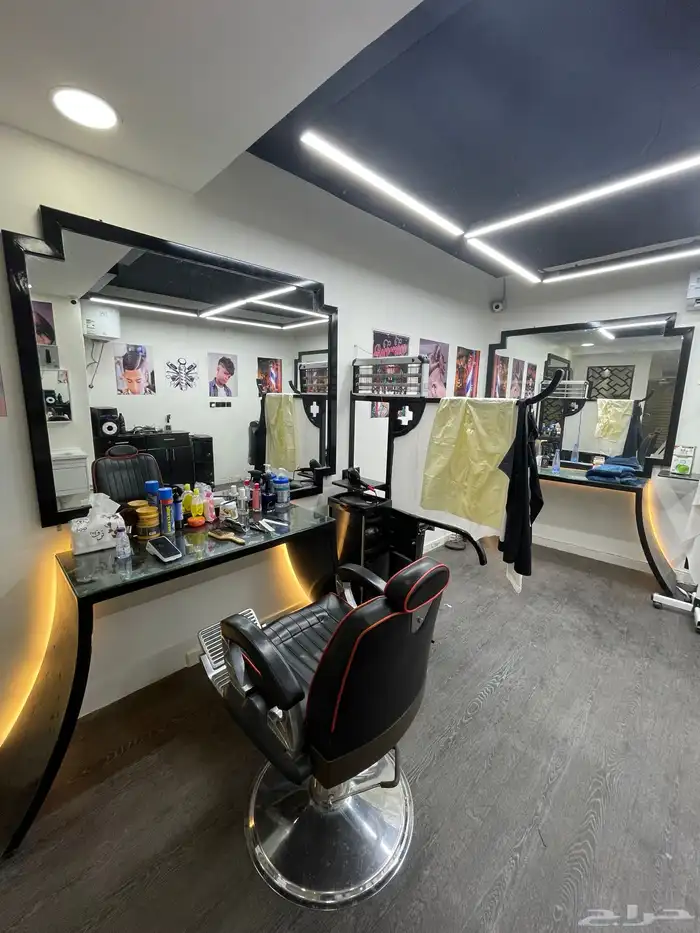 محل حلاقة للتقبيل 9