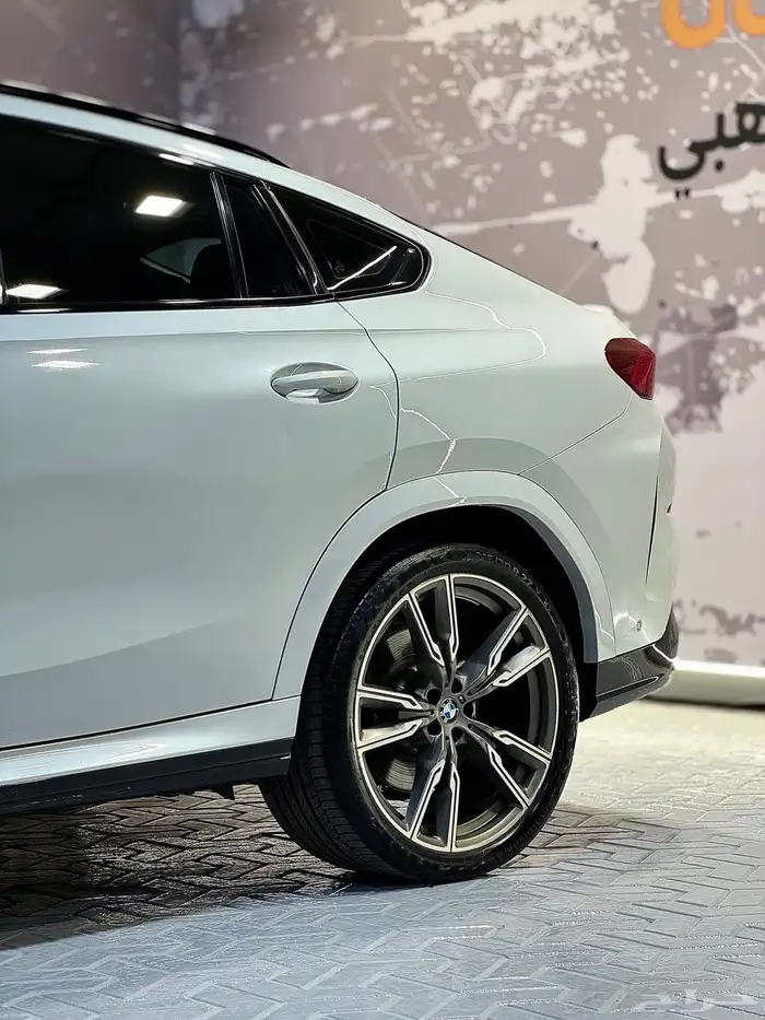 بي ام دبليو x6 موديل 2020 V8 11