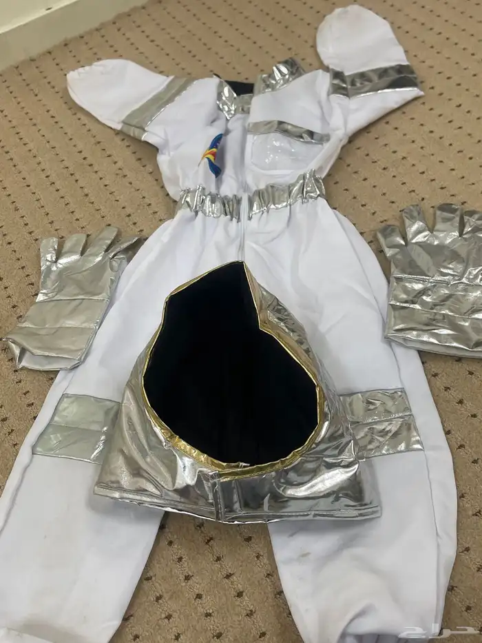 لبس فضاء للاطفال 0