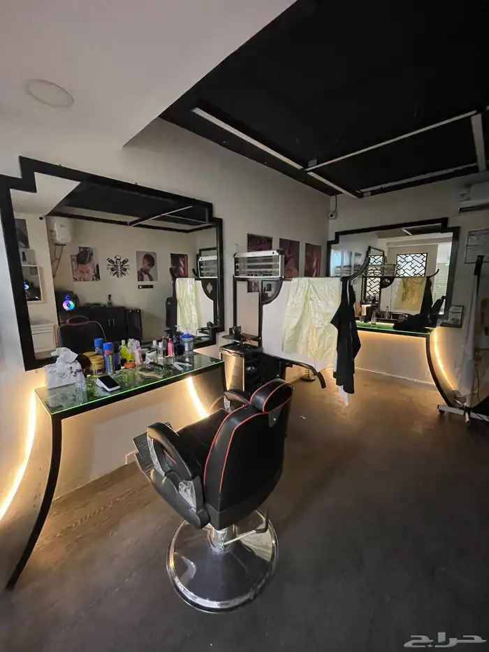 محل حلاقة للتقبيل 13