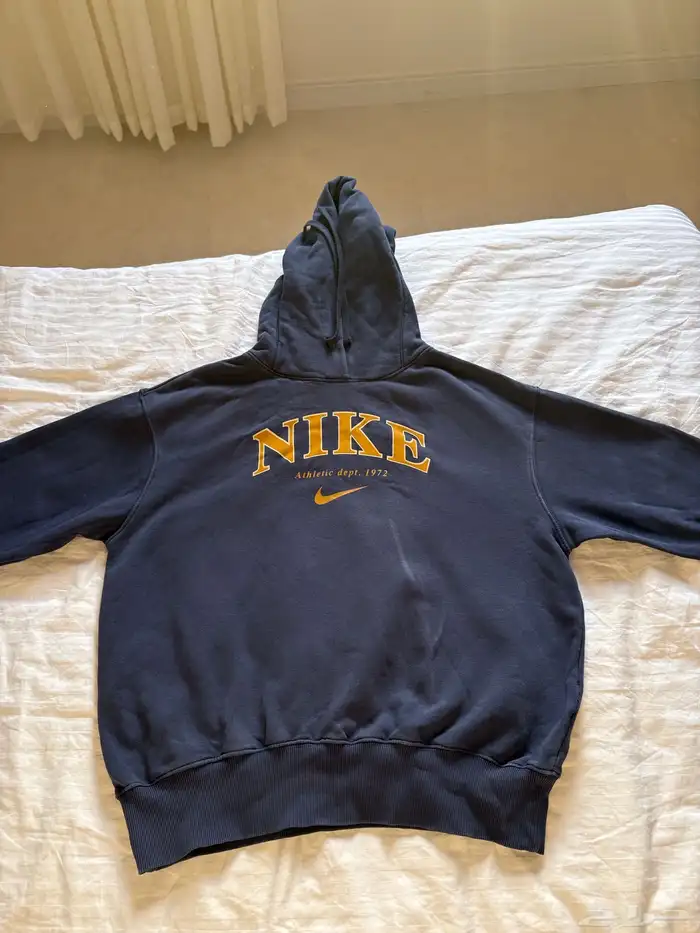 هودي Nike كحلي اصلي جديد فنتج ب70 ريال 1