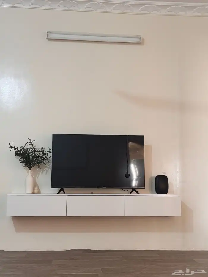 شاشه تلفزيونيه 0