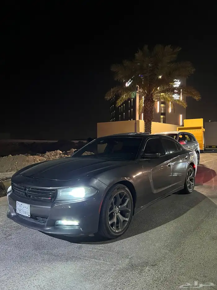 تشارجر 2016 V6 2