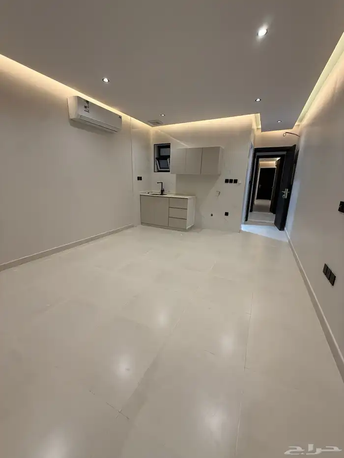 شقق عزاب   عماره جديده 8