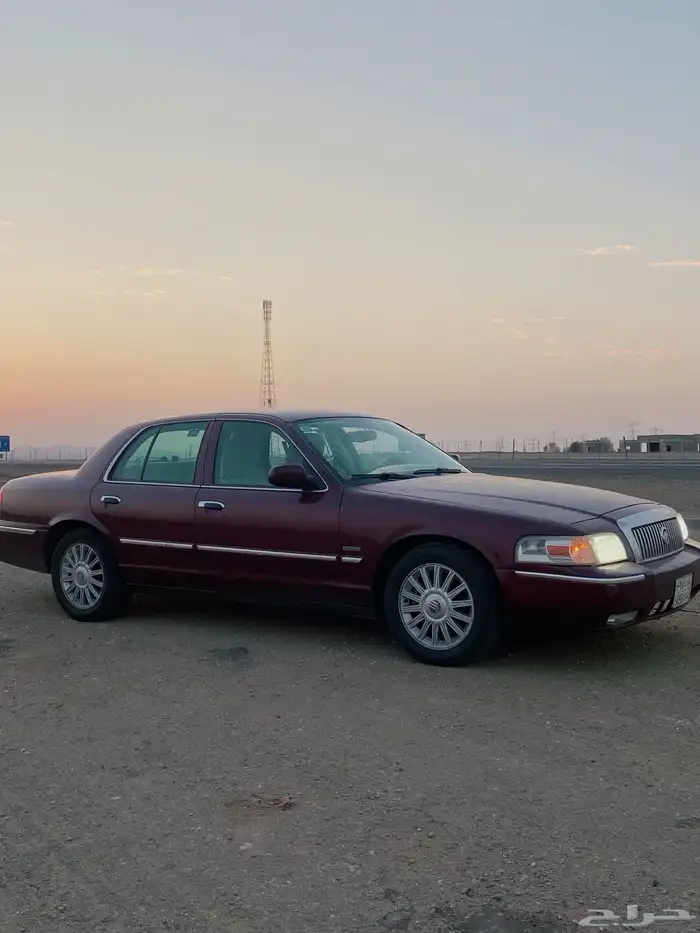 Grand Marquis 2009 40 kms in neat condition 0