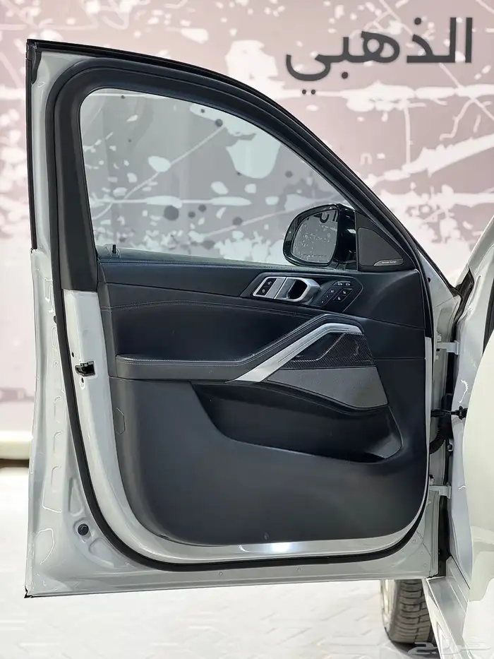 بي ام دبليو x6 موديل 2020 V8 19