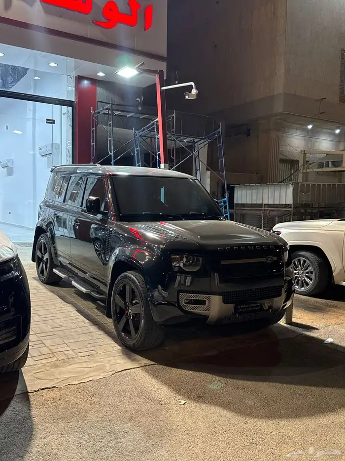 ديفندر للايجار 0