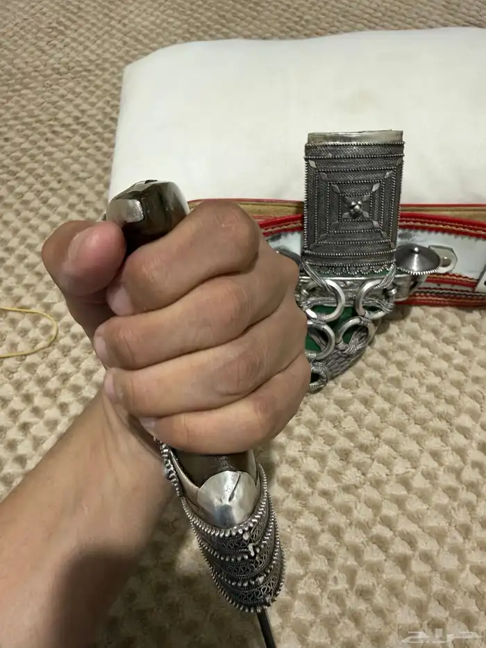 جنبيه زراف دوجاني قديم حجم كبير كفو 9