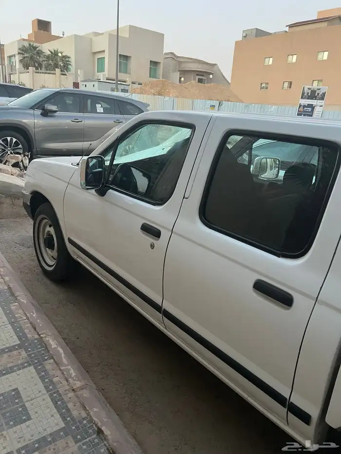نيسان ددسن موديل 2003 للبيع 6