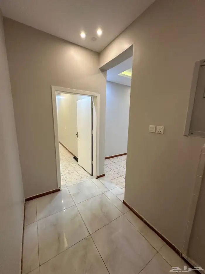 شقة مودرن للإيجار السنوي بسعر مناسب في أبها 28