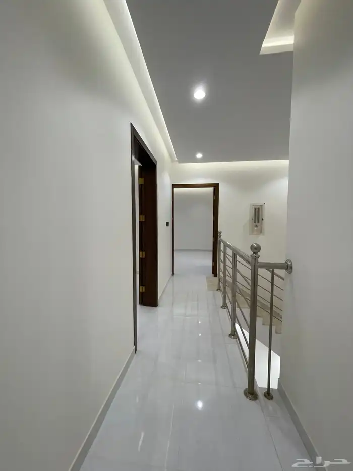 للبيع ارواف علويه و ارضيه بحواش من 650 الف طريق الثمانين 38