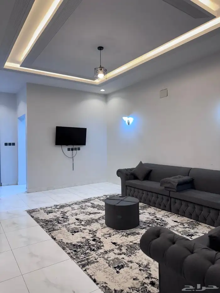 شقق عزاب موثث خميس مشيط طريق المية 1