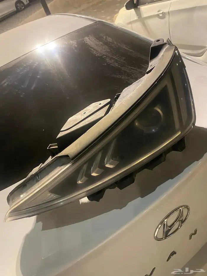 شمعه انترا يمين و يسار قصير شغال بس العالي عيب مصنعي طافي 5