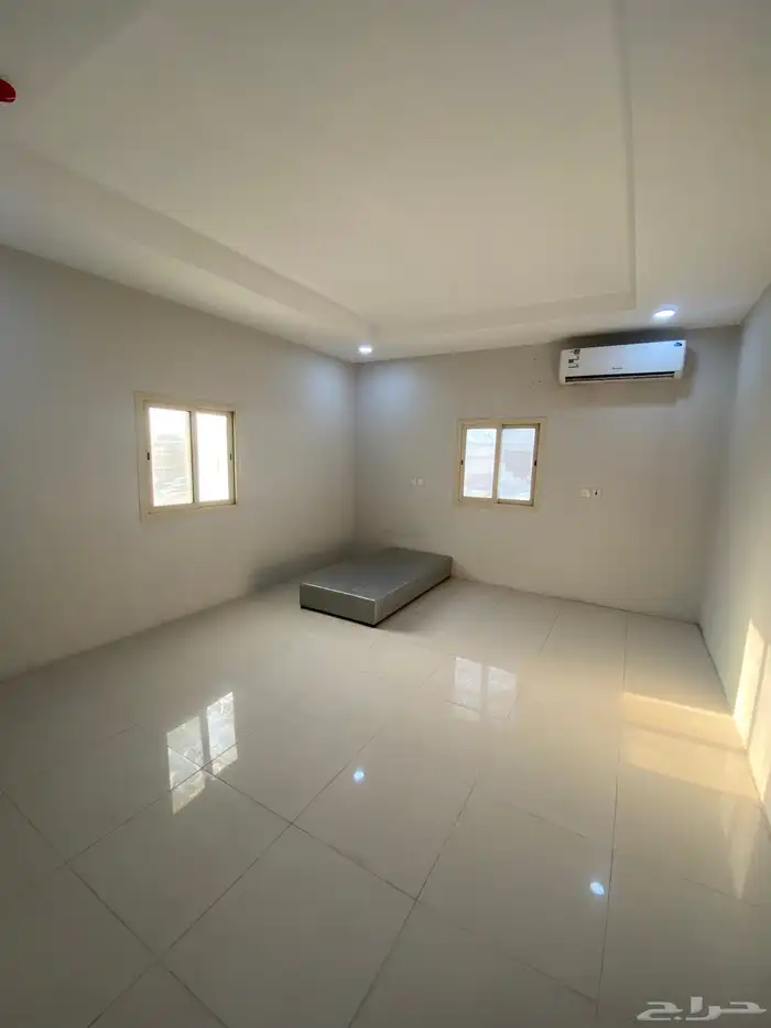 شقة سكنية للايجار بحي التعاون 1