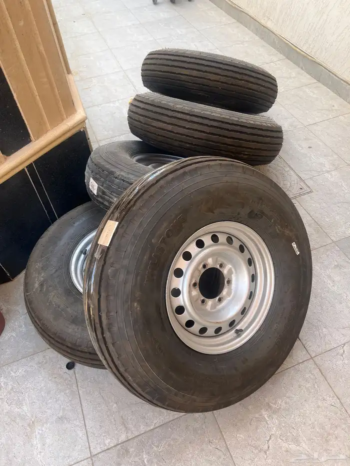 كفرات بالون شبة جديده 16 0