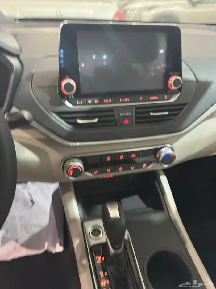 نيسان التيما استندر 2024 ازرق اسود رصاصي عرض خاص 21