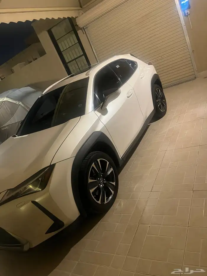 لكزس ux200 للبيع 2019 3