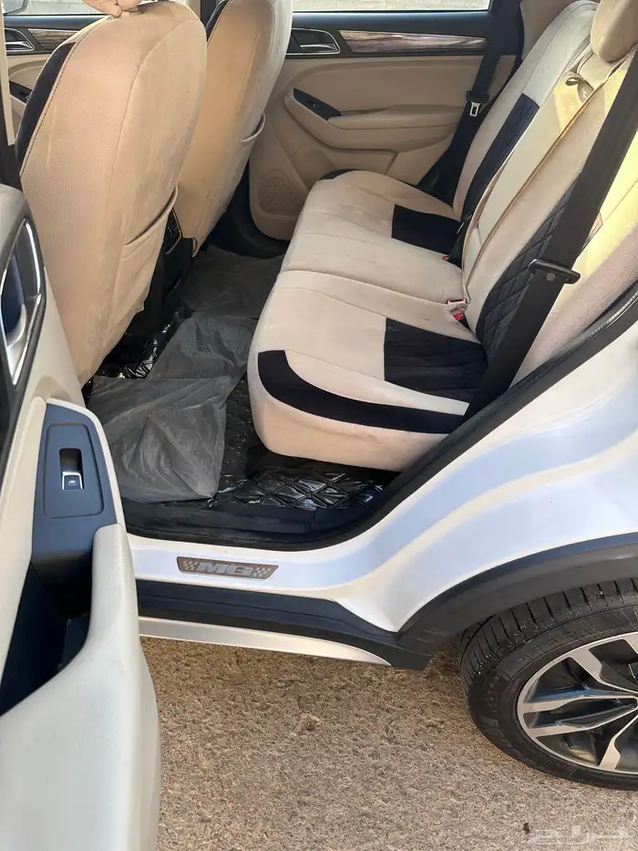 MG rx5 2018 ممشى قليل 9
