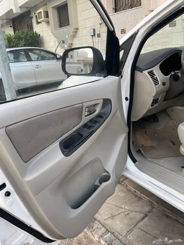 تويوتا انوفا 2009 جير عادي 5