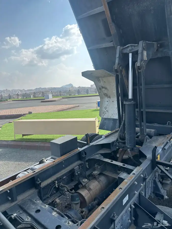 قلاب ايسوزو سوبر جامبو مخزن نظيف جدا 8