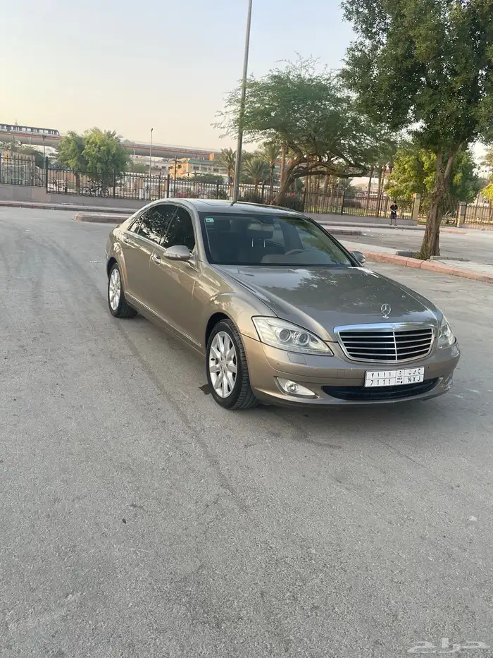 مرسيدس بانوراما 18