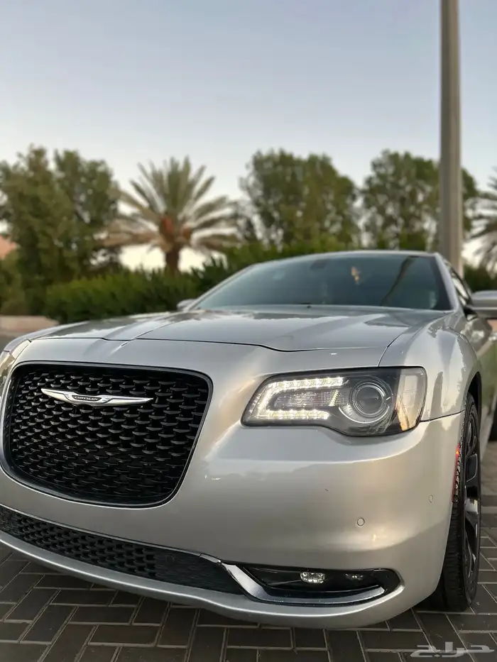 كرايزلر 300 S 2021 6v 9