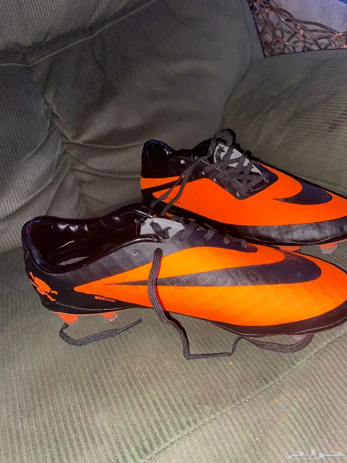 بوت نيمار سبب البيع مقاسي 42 وطلبت 41 وطلع مو مقاسي 1