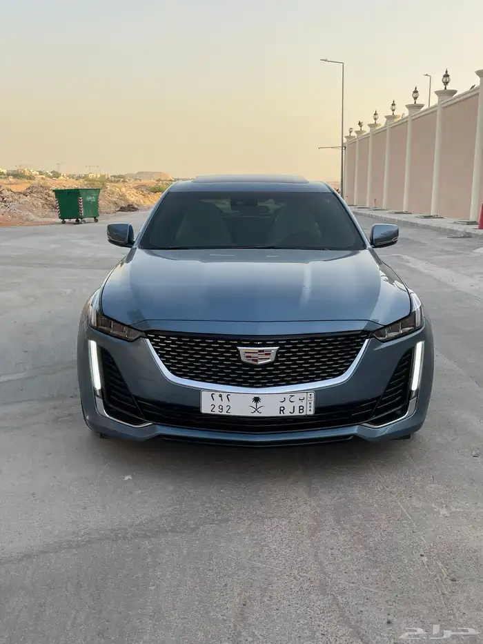 كاديلاك ct5 لون تركوازي مميز 2023 8
