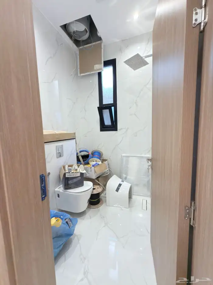 فيلا دور دور شقة للبيع في حي تنال فرصة ذهبيه خلف مدارس سدرة 11