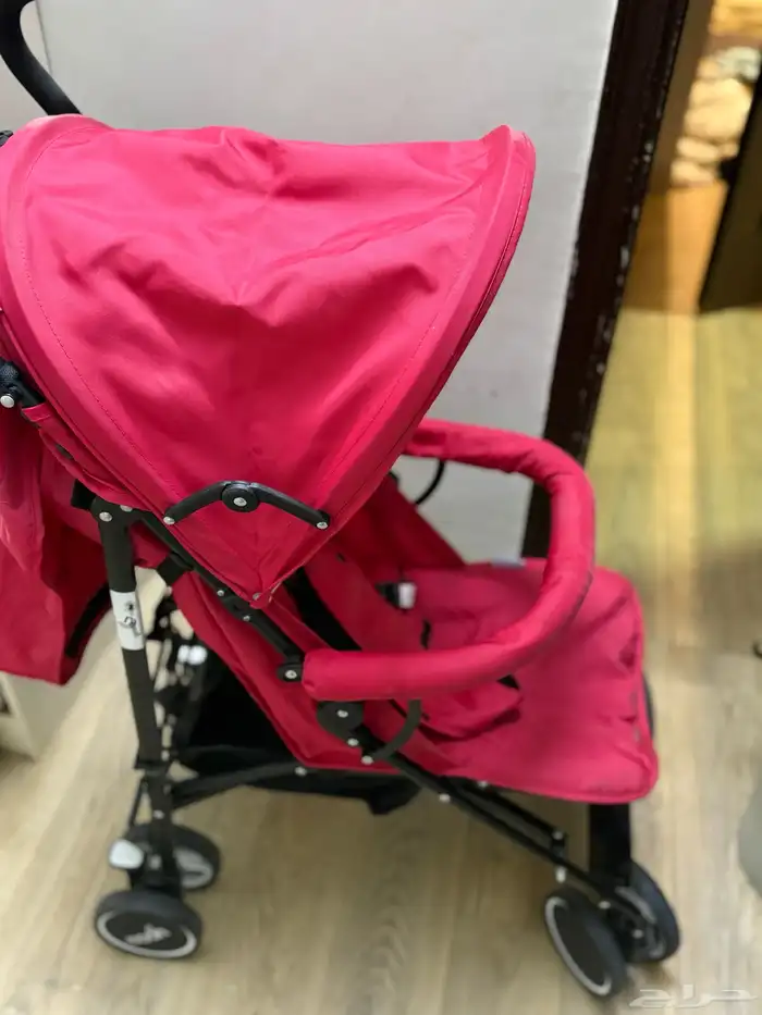 عربة اطفال نظيفة شبة جديدة 0