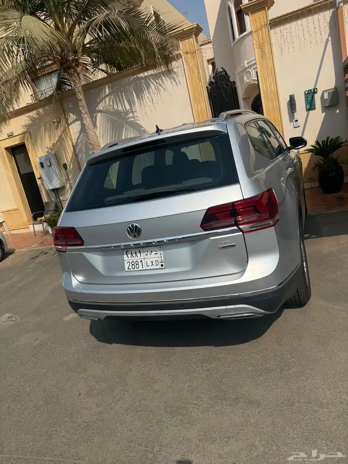 volkswagen teramont 2018 نص فل ممشى 194 000 2