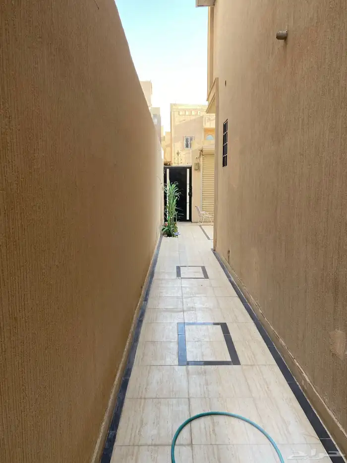 فيلا للبيع   حي الرمال الذهبي (موقع مميز) 17