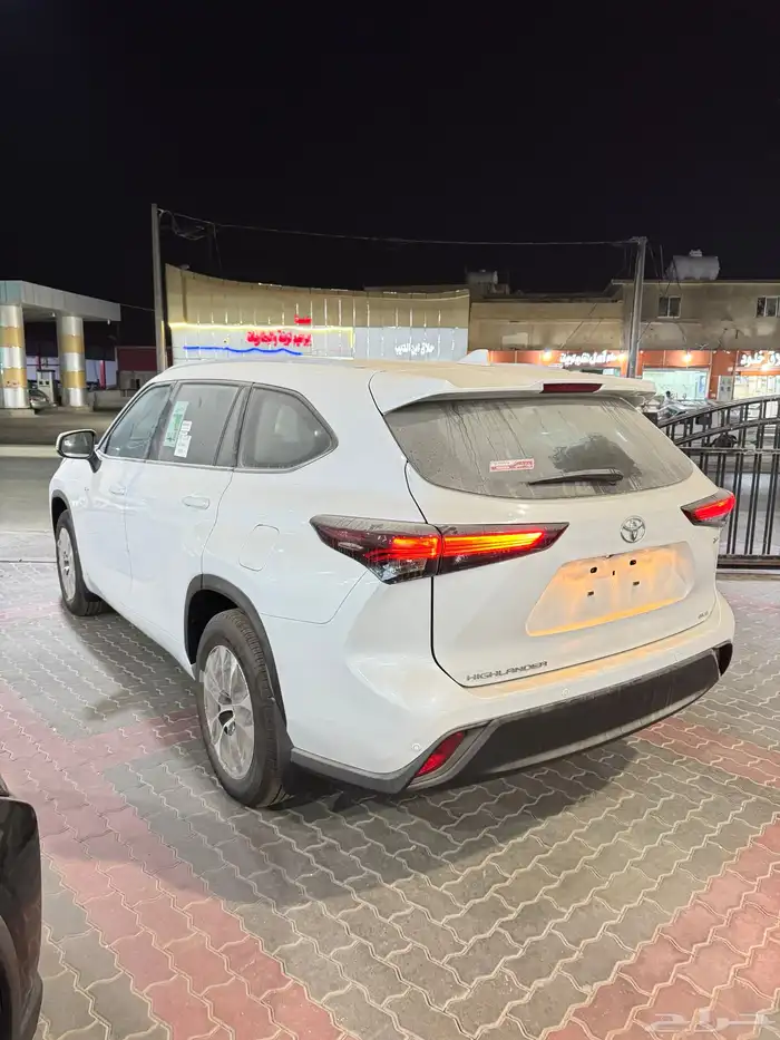 تويوتا هايلاندر GLE هايبرد 2025 3