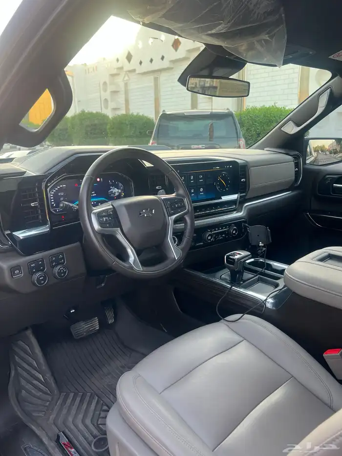 سلفرادو Z71 2022 9