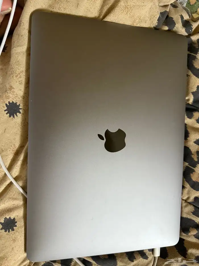 و ماجيك موس 13 MacBook Pro للبيع 2