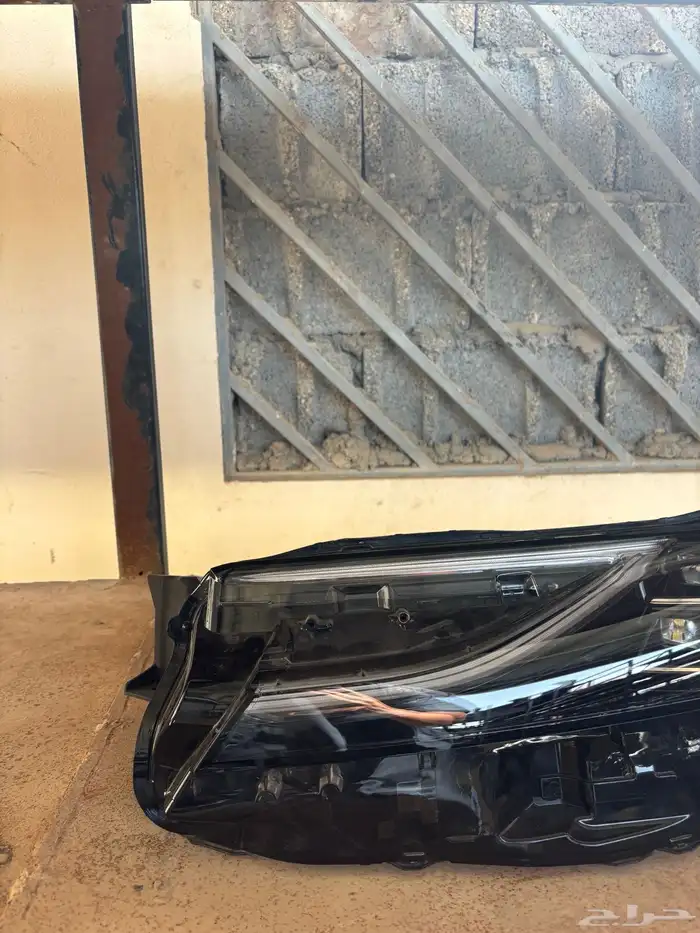 شمعة كامري 2025 يسار عدستين 1