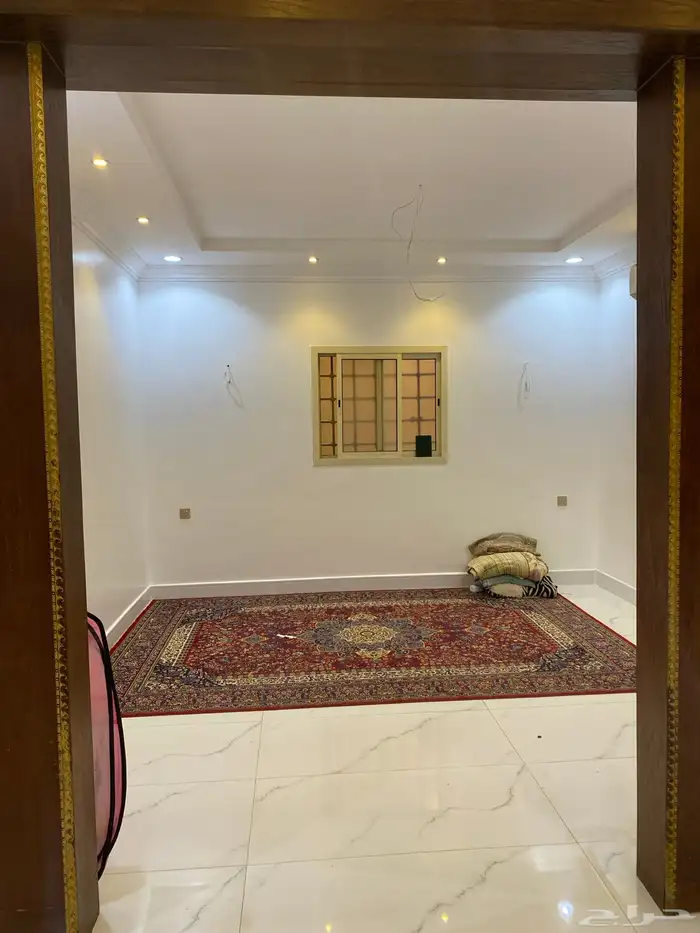 فيلا للبيع   حي الرمال الذهبي (موقع مميز) 10