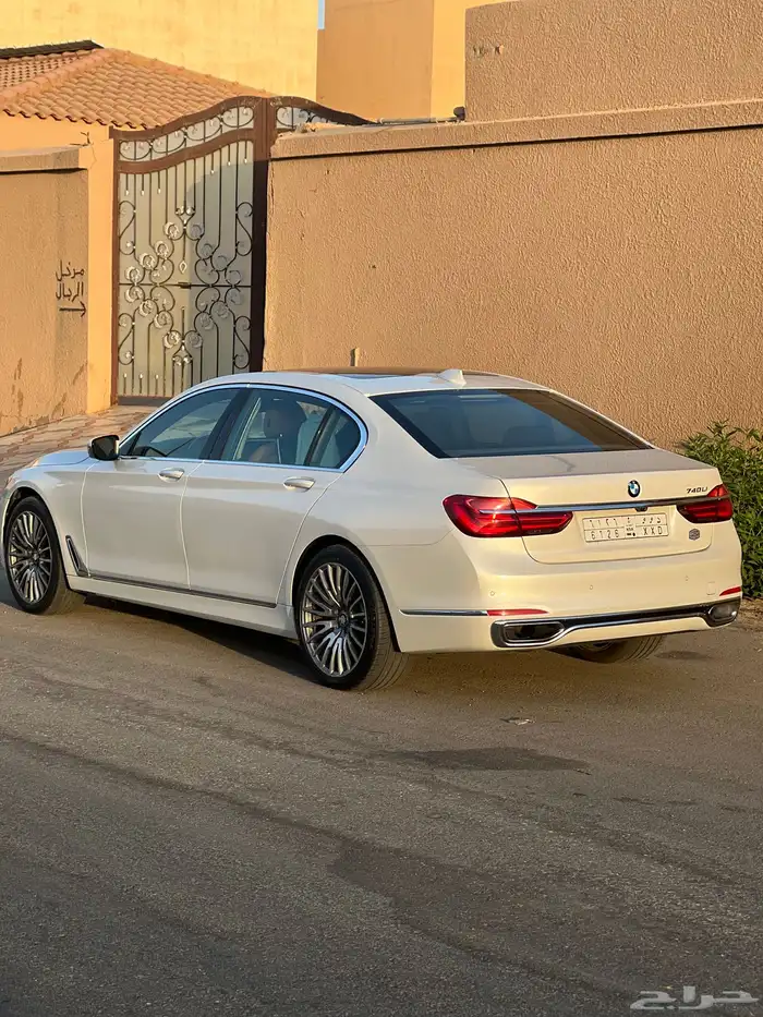 للبيع بي ام 2016 فل كامل 1