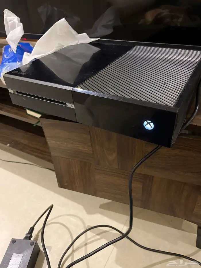 سلام عليكم اعرض لك جيهازه اكس بوكس جيهازه نضيف بدون يد 1