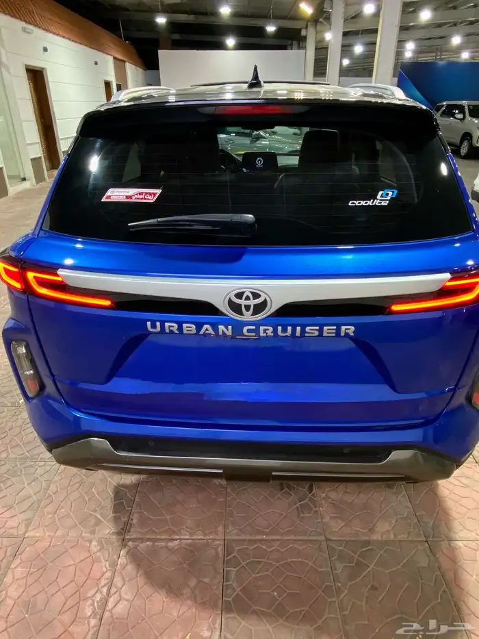 تويوتا أوربان2024 16