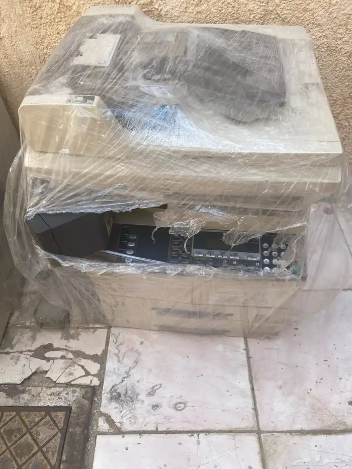 للبيع طباعات العدد 4 لاعلى سوم 2