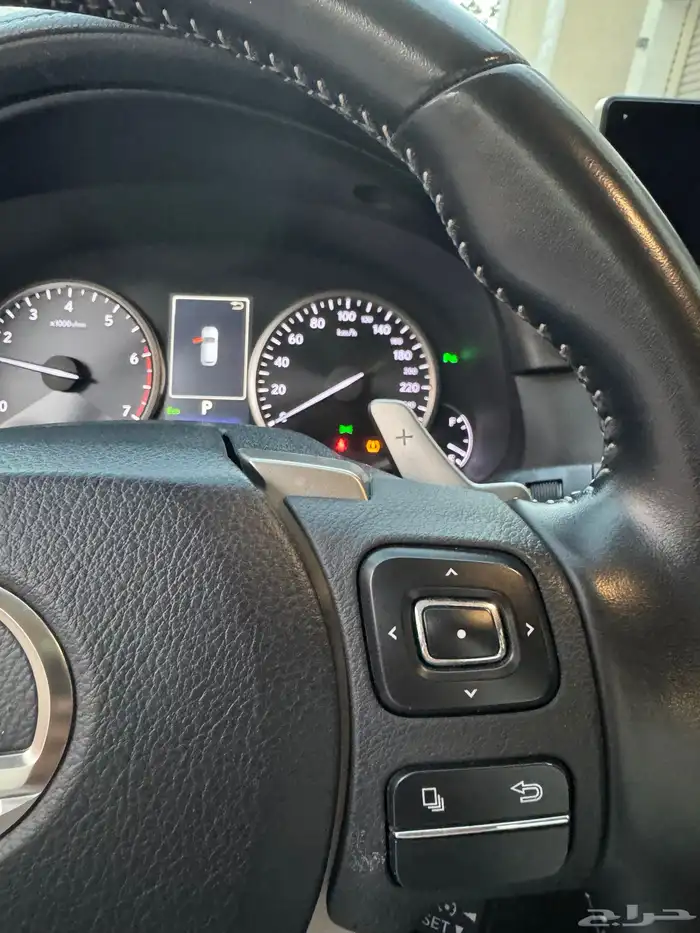 لكزس NX300 2020 8