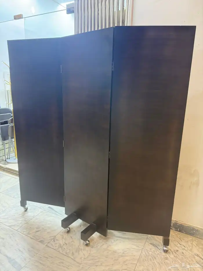 حاجز خشب متحرك 3 باب ابيض وبني غامق وفاتح جديد وليس مستخدم 27