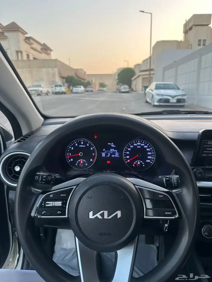 سيراتو 8