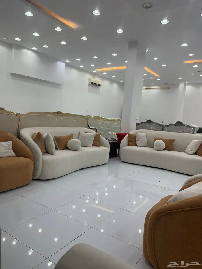 يوج تفصيل لجميع الكنبات ويوجد جاهز 0