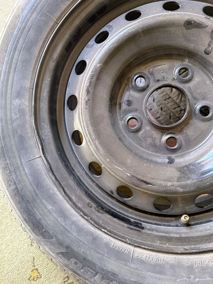 جنوط وكفرات هايلكس مقاس 15 10