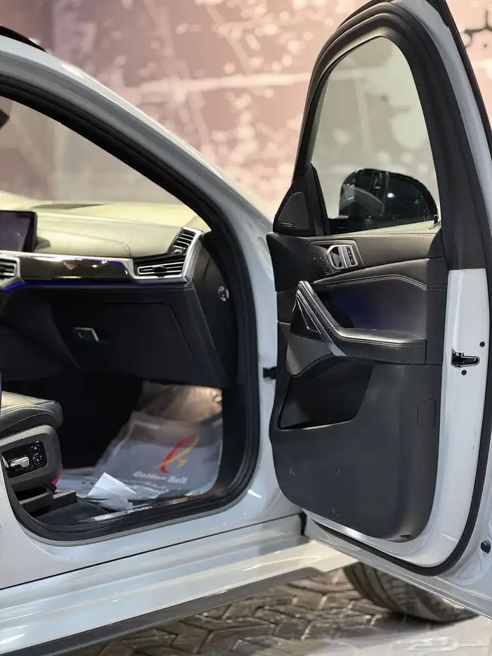بي ام دبليو x6 موديل 2020 V8 24